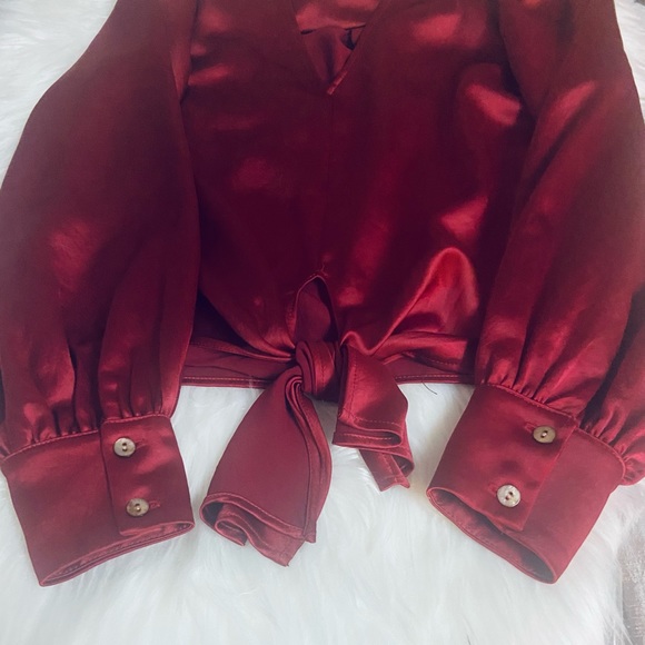 Karen Kane Tie Front Long Sleeve Imported Sz XS Red Satin Women’s Blouse - Picture 4 of 9